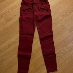 Womens Garnet Skinny Jeans. Size 6